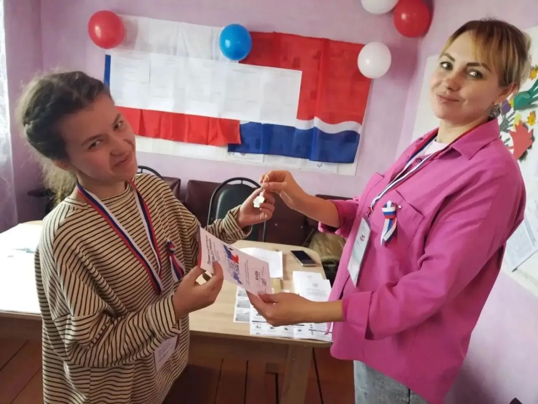 Амурозавр ЕДГоша борется за звание самого милого символа избирательной комиссии в проекте «ИнформУИК – 2026» Амурозавр ЕДГоша борется за звание самого милого символа избирательной комиссии в проекте «ИнформУИК – 2026»