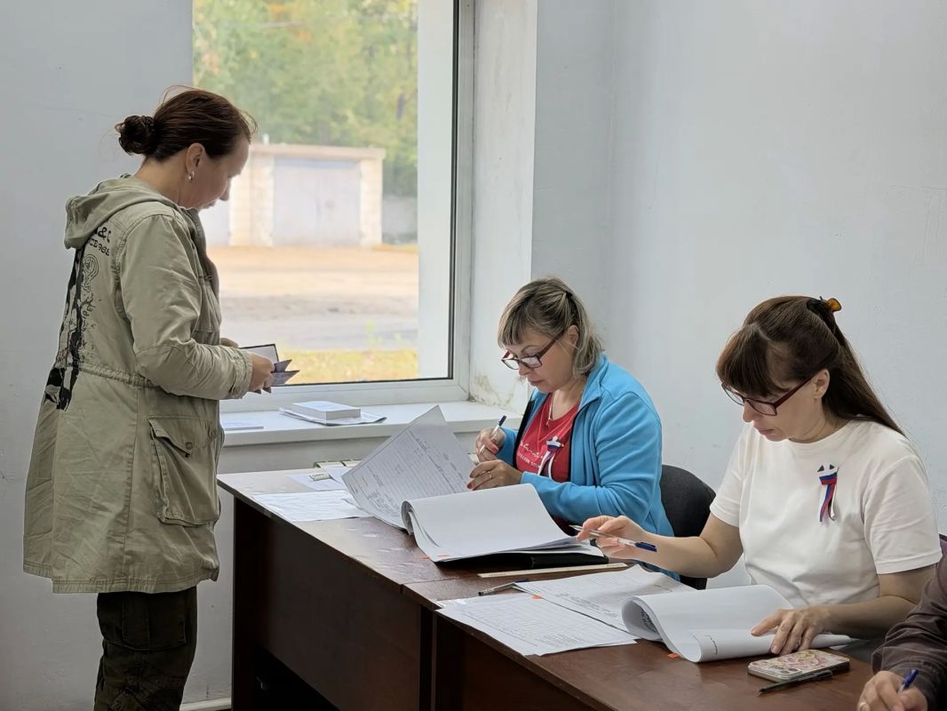 Друзья, сегодня мы выбираем депутатов Государственной Думы России и Законодательного Собрания Амурской области Друзья, сегодня мы выбираем депутатов Государственной Думы России и Законодательного Собрания Амурской области