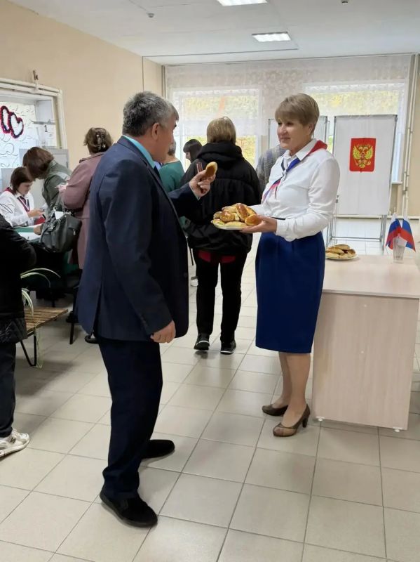 В Амуризбиркоме подсчитали явку: к 16:00 в регионе проголосовали 13,37% избирателей В Амуризбиркоме подсчитали явку: к 16:00 в регионе проголосовали 13,37% избирателей