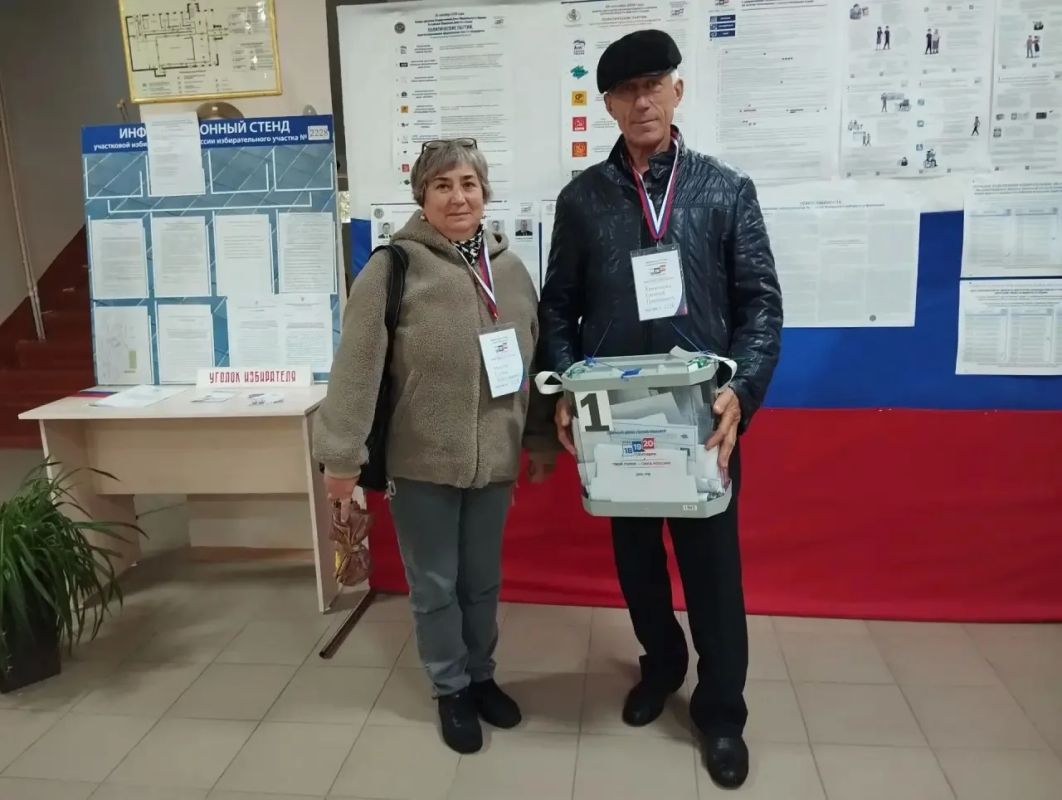 Более половины избирателей Амурской области сделали свой выбор Публикуем явку на 18:00 На избирательные участки пришли уже 319 630 избирателей - это 52,94% от общего количества в регионе Более половины избирателей Амурской области сделали свой выбор Публикуем явку на 18:00 На избирательные участки пришли уже 319 630 избирателей - это 52,94% от общего количества в регионе