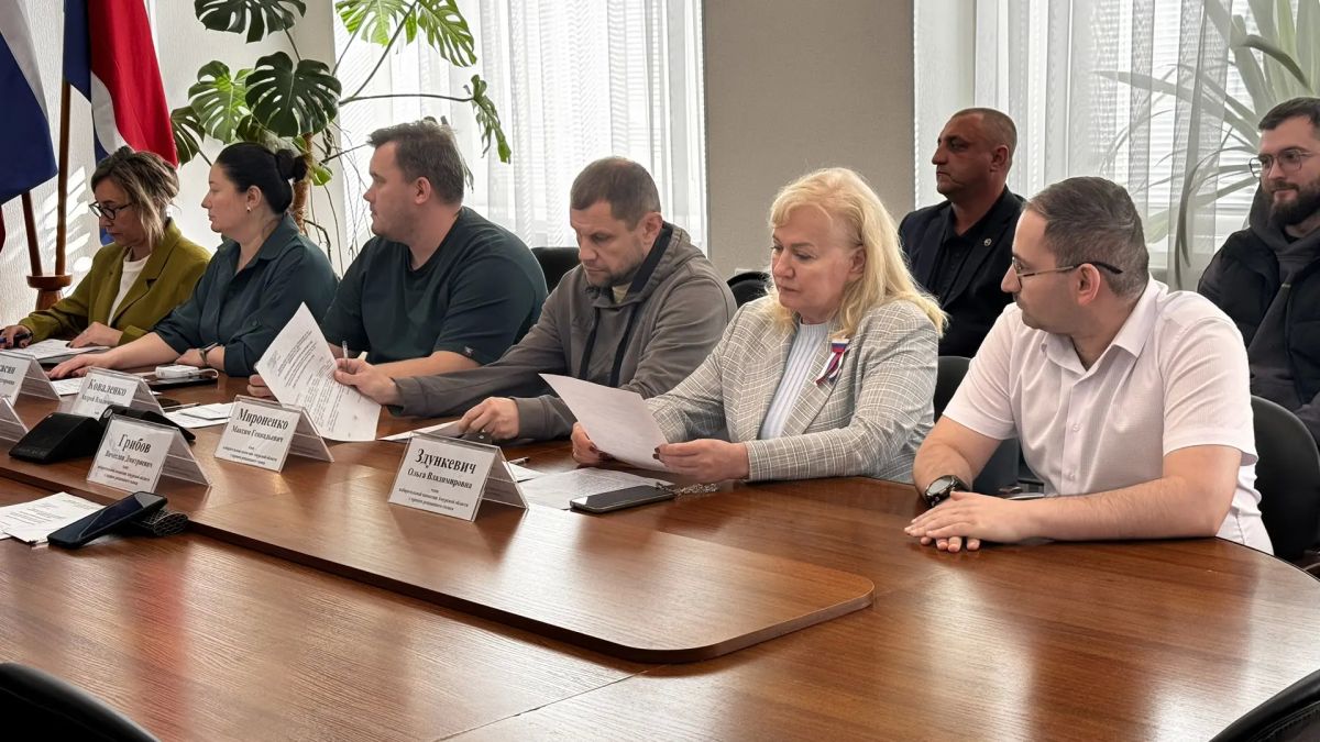 В Амурской области подписали итоговые протоколы по выборам в Государственную Думу РФ В Амурской области подписали итоговые протоколы по выборам в Государственную Думу РФ