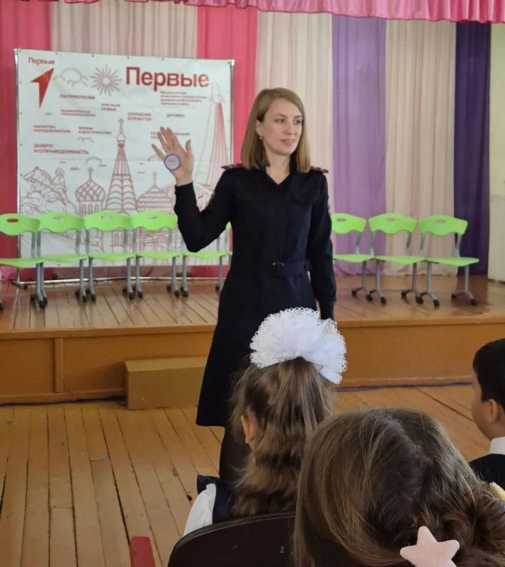 Внимание, на связи первоклассники! Внимание, на связи первоклассники!
