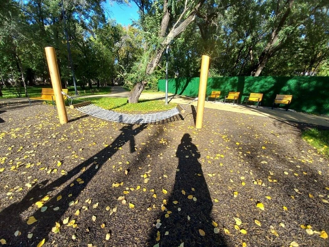 В амурской столице стала доступна для посетителей часть территории «Амурский лес», которую благоустраивают на месте бывшего сквера 40-летия ВЛКСМ, в народе более известного как «Сороконожка» В амурской столице стала доступна для посетителей часть территории «Амурский лес», которую благоустраивают на месте бывшего сквера 40-летия ВЛКСМ, в народе более известного как «Сороконожка»