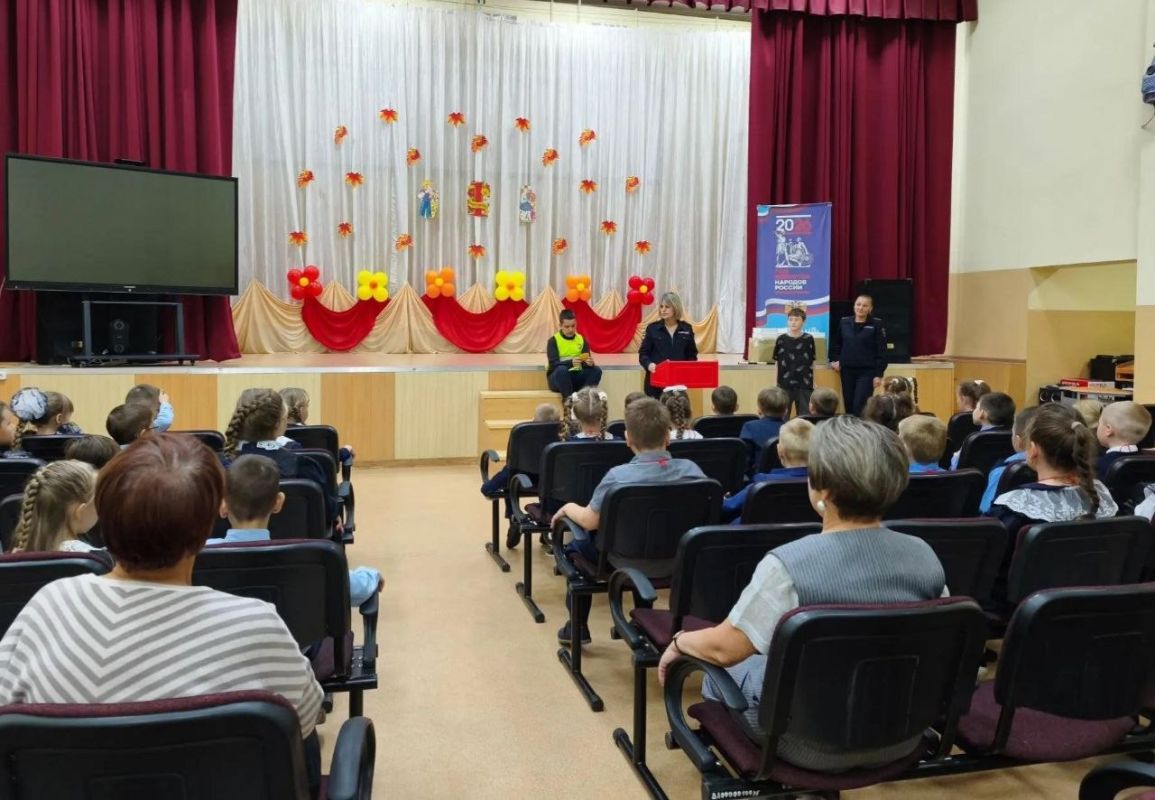 Внимание, на связи первоклассники! Внимание, на связи первоклассники!
