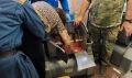 В Благовещенске спасли женщину, руку которой проткнула лопасть цеховой мясорубки