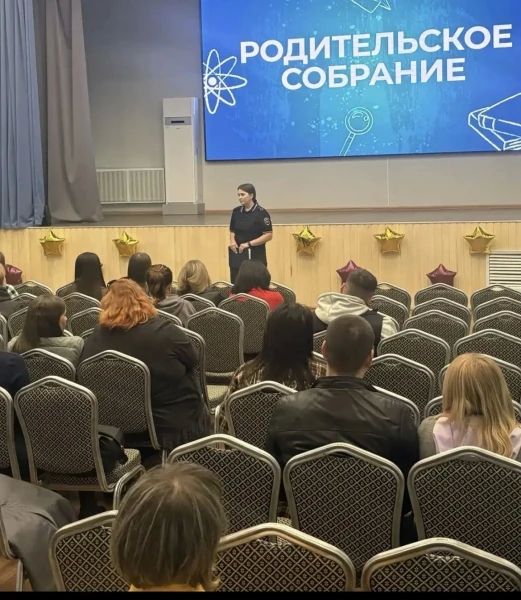 «Предупрежден — значит вооружен!»: свободненские полицейские вооружили знаниями водителей и школьников «Предупрежден — значит вооружен!»: свободненские полицейские вооружили знаниями водителей и школьников