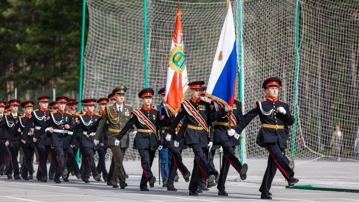 В Приамурье учащиеся профильных классов Следственного комитета России приняли присягу кадета В Приамурье учащиеся профильных классов Следственного комитета России приняли присягу кадета