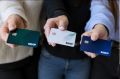 Дропперы провели нелегальные операции на 1,2 миллиона рублей с помощью проданных амурскими студентками карт
