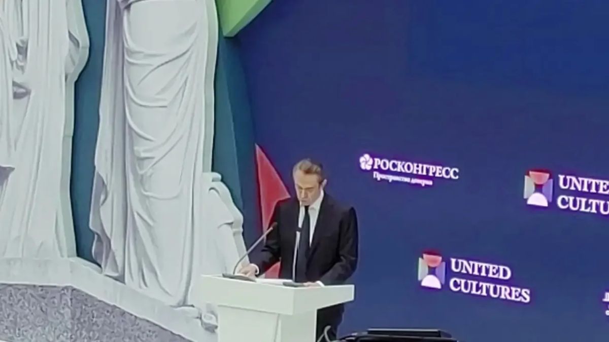 Вернулась из Санкт-Петербурга, где вместе с амурской командой — директорами наших учреждений культуры — представляла регион на XII Санкт-Петербургском международном форуме объединённых культур Вернулась из Санкт-Петербурга, где вместе с амурской командой — директорами наших учреждений культуры — представляла регион на XII Санкт-Петербургском международном форуме объединённых культур