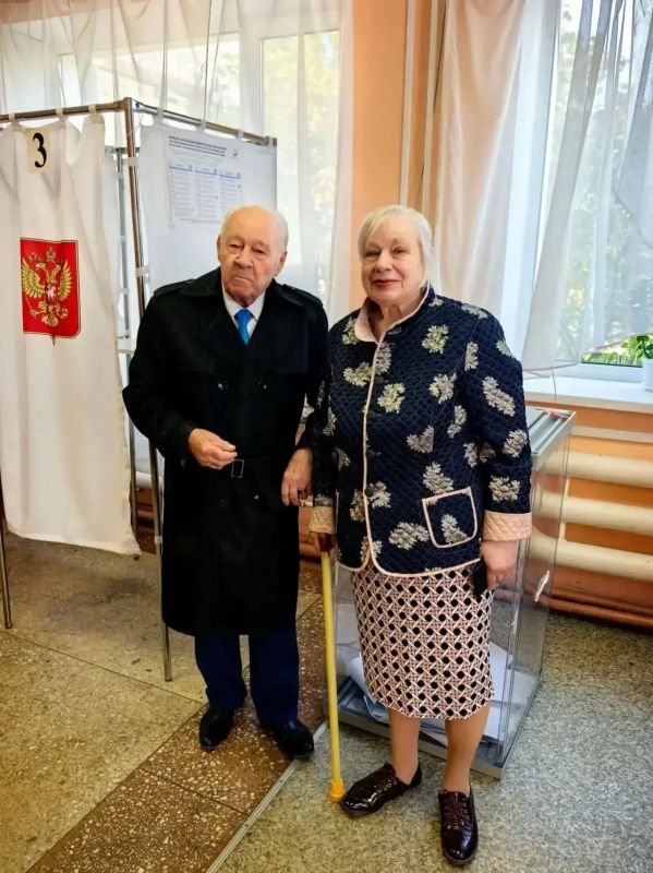 Амуризбирком поздравляет ветеранов системы и избирателей старшего поколения с Международным днем пожилых людей! Амуризбирком поздравляет ветеранов системы и избирателей старшего поколения с Международным днем пожилых людей!