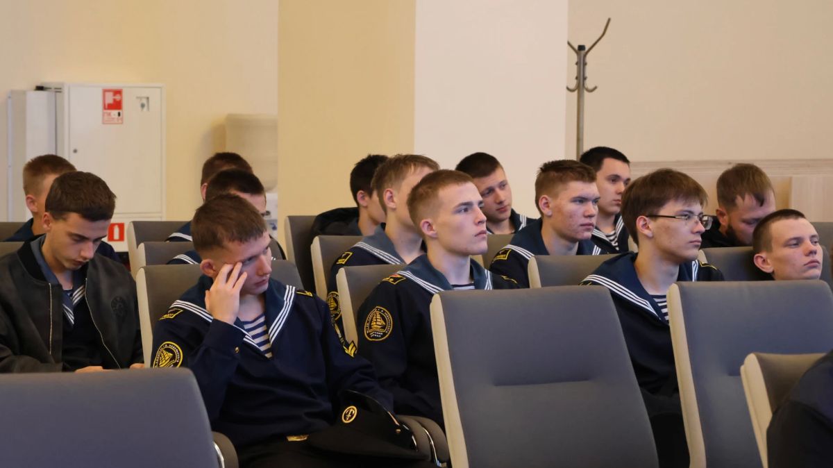 В Благовещенске Росгвардия провела ярмарку вакансий В Благовещенске Росгвардия провела ярмарку вакансий