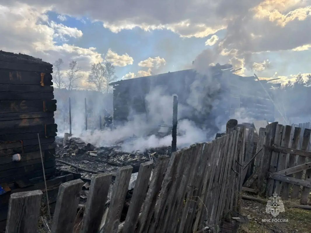 #СобытияМЧС28. В Амурской области за прошедшие сутки Потушено 3 пожара, на 1 из них привлекались силы и средства МЧС России: на станции Берея Шимановского МО по ул. Пушкина горели жилой дом и летняя кухня с верандами, а... #СобытияМЧС28. В Амурской области за прошедшие сутки Потушено 3 пожара, на 1 из них привлекались силы и средства МЧС России: на станции Берея Шимановского МО по ул. Пушкина горели жилой дом и летняя кухня с верандами, а...
