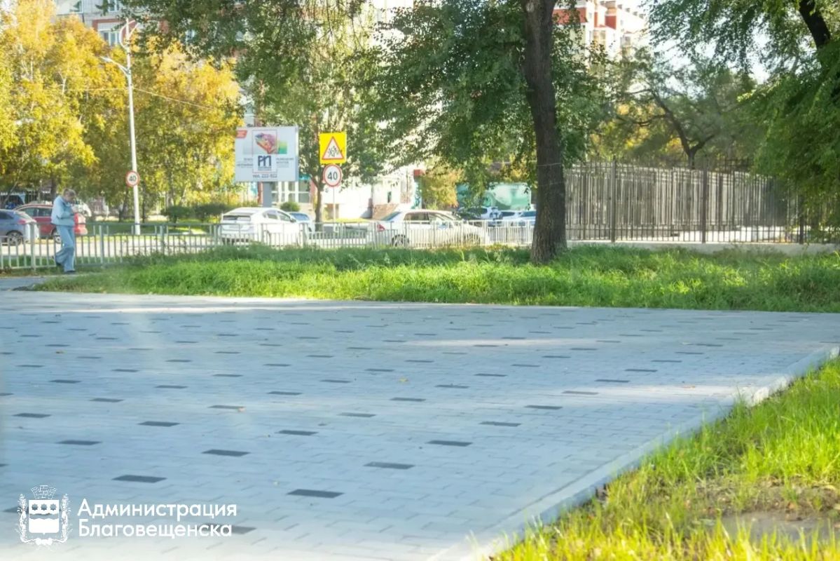 Асфальт, разметка и регулировка колодцев: дорожная кампания подходит к завершению ещё на трёх благовещенских магистралях Асфальт, разметка и регулировка колодцев: дорожная кампания подходит к завершению ещё на трёх благовещенских магистралях