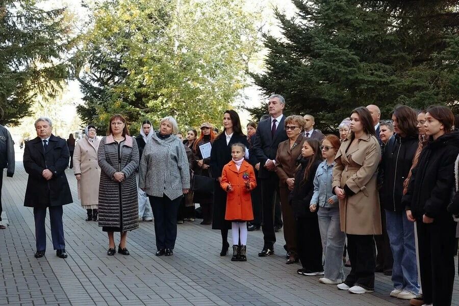 На фасаде главного корпуса БГПУ в Благовещенске открыли мемориальную доску Василию Михайловичу Ступникову – почётному гражданину города, кандидату исторических наук и профессору На фасаде главного корпуса БГПУ в Благовещенске открыли мемориальную доску Василию Михайловичу Ступникову – почётному гражданину города, кандидату исторических наук и профессору