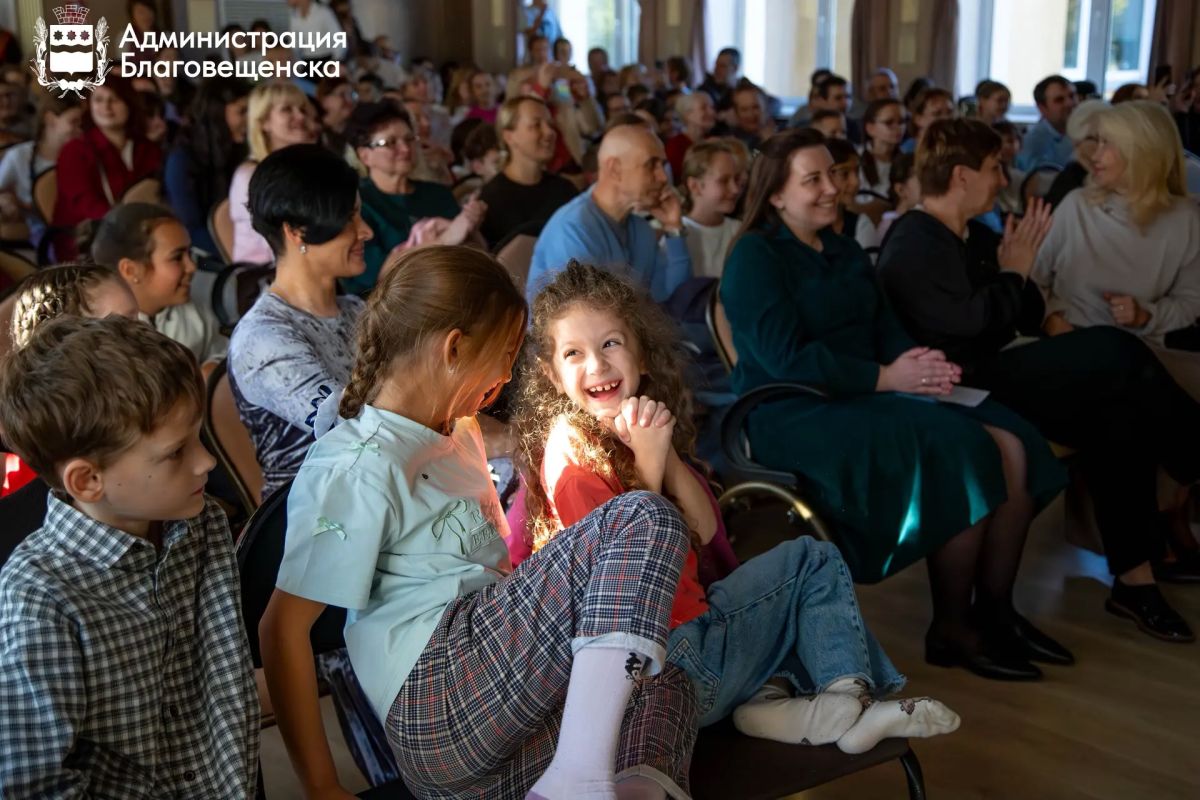В Благовещенске прошла премьера спектакля «Чиполлино»: постановка, созданная благодаря муниципальному гранту В Благовещенске прошла премьера спектакля «Чиполлино»: постановка, созданная благодаря муниципальному гранту