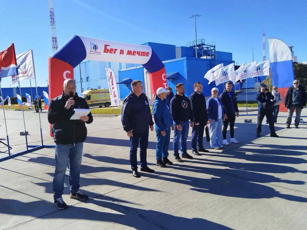 Бег - ты космос! На космодроме Восточный в седьмой раз состоялся легендарный полумарафон “Путь к звёздам” Бег - ты космос! На космодроме Восточный в седьмой раз состоялся легендарный полумарафон “Путь к звёздам”