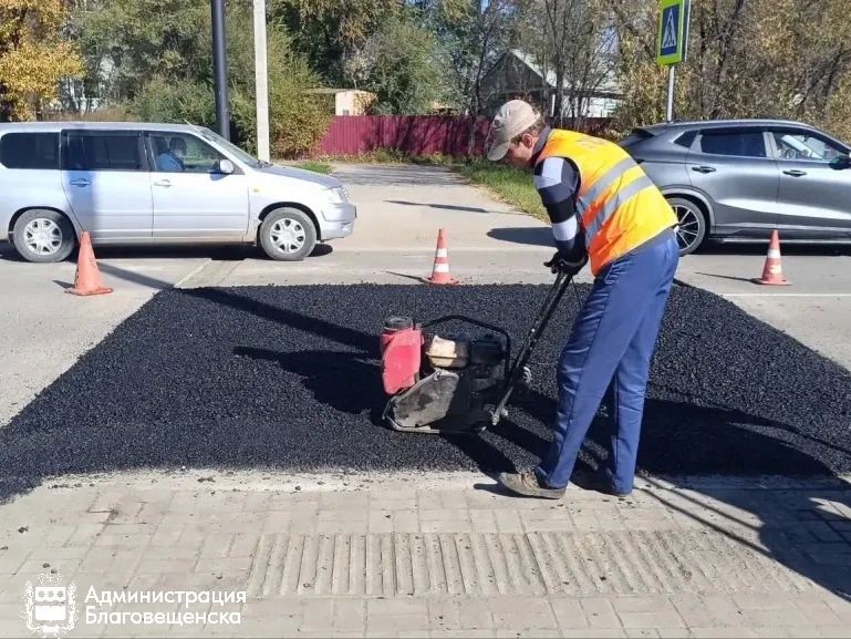 В Благовещенске оборудуют два новых «лежачих полицейских»