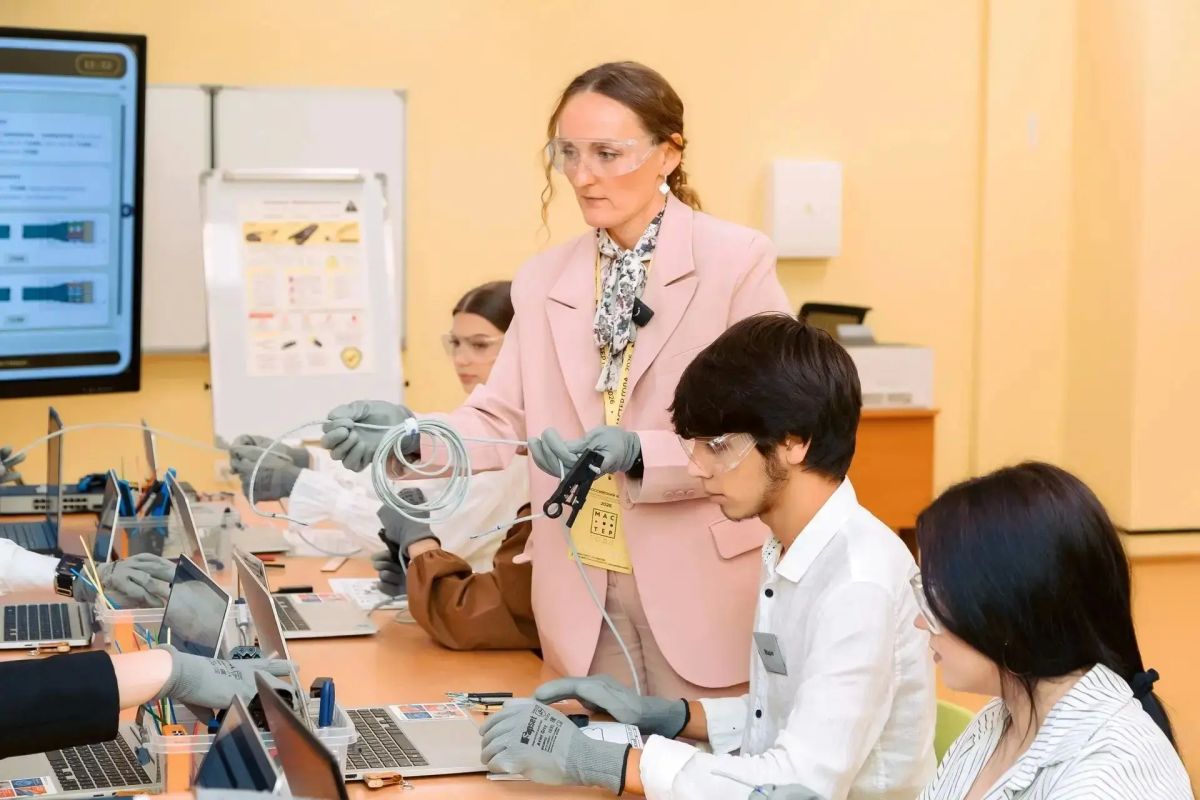 Преподаватель Амурский колледжа строительства и ЖКХ отмечена в спецноминации всероссийского конкурса «Мастер года — 2026» Преподаватель Амурский колледжа строительства и ЖКХ отмечена в спецноминации всероссийского конкурса «Мастер года — 2026»