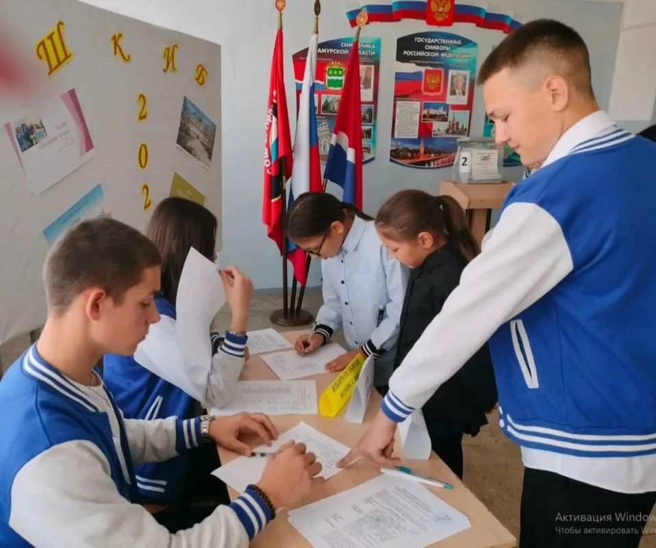 В школах Амурской области прошел единый день голосования по проектам ШкИБ В школах Амурской области прошел единый день голосования по проектам ШкИБ