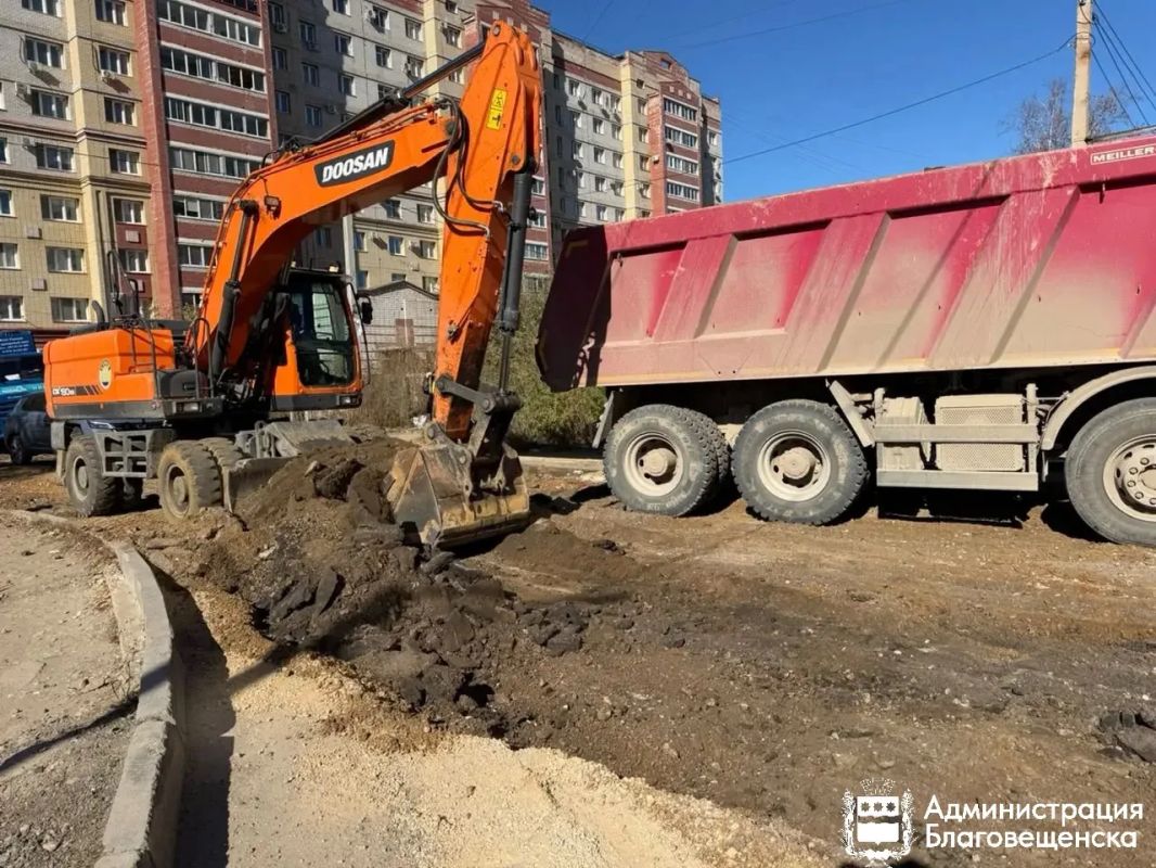 В Благовещенске начали ремонтировать ещё два внутридворовых проезда В Благовещенске начали ремонтировать ещё два внутридворовых проезда