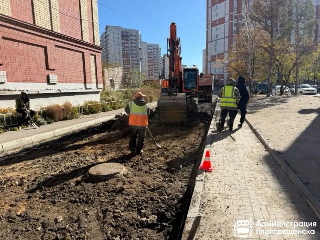 В Благовещенске начали ремонтировать ещё два внутридворовых проезда