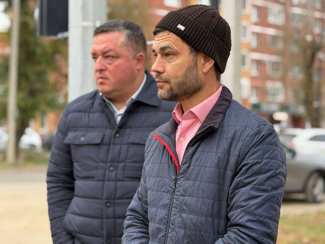 Олег Имамеев: Сегодня традиционно проехал по участкам дорог, которые ремонтируем в рамках президентского нацпроекта «Инфраструктура для жизни» Олег Имамеев: Сегодня традиционно проехал по участкам дорог, которые ремонтируем в рамках президентского нацпроекта «Инфраструктура для жизни»