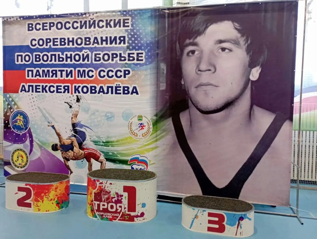 «Драгоценная девятка»: амурчане завоевали россыпь медалей всех достоинств на всероссийском турнире по вольной борьбе «Драгоценная девятка»: амурчане завоевали россыпь медалей всех достоинств на всероссийском турнире по вольной борьбе
