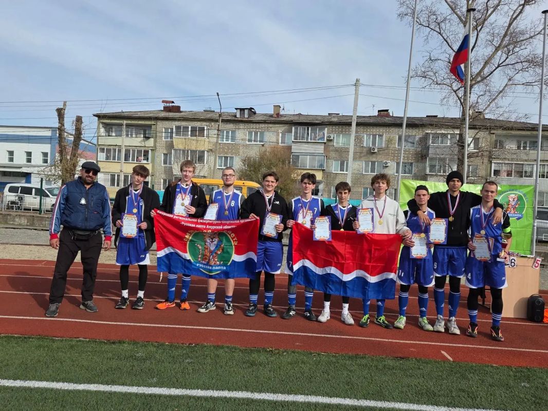 Всем лапта! В Приамурье продолжают развивать исконно русский вид спорта Всем лапта! В Приамурье продолжают развивать исконно русский вид спорта