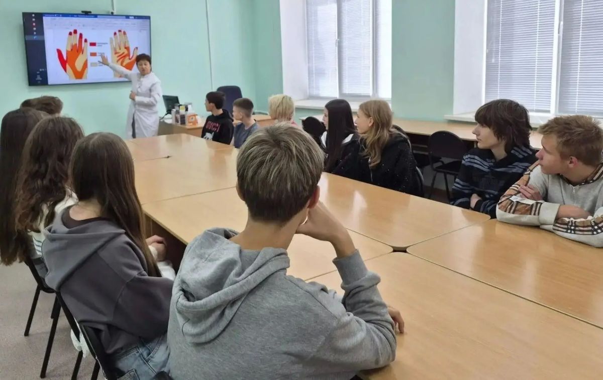 Более 450 школьников Приамурья узнали, каково это – быть медиком Более 450 школьников Приамурья узнали, каково это – быть медиком