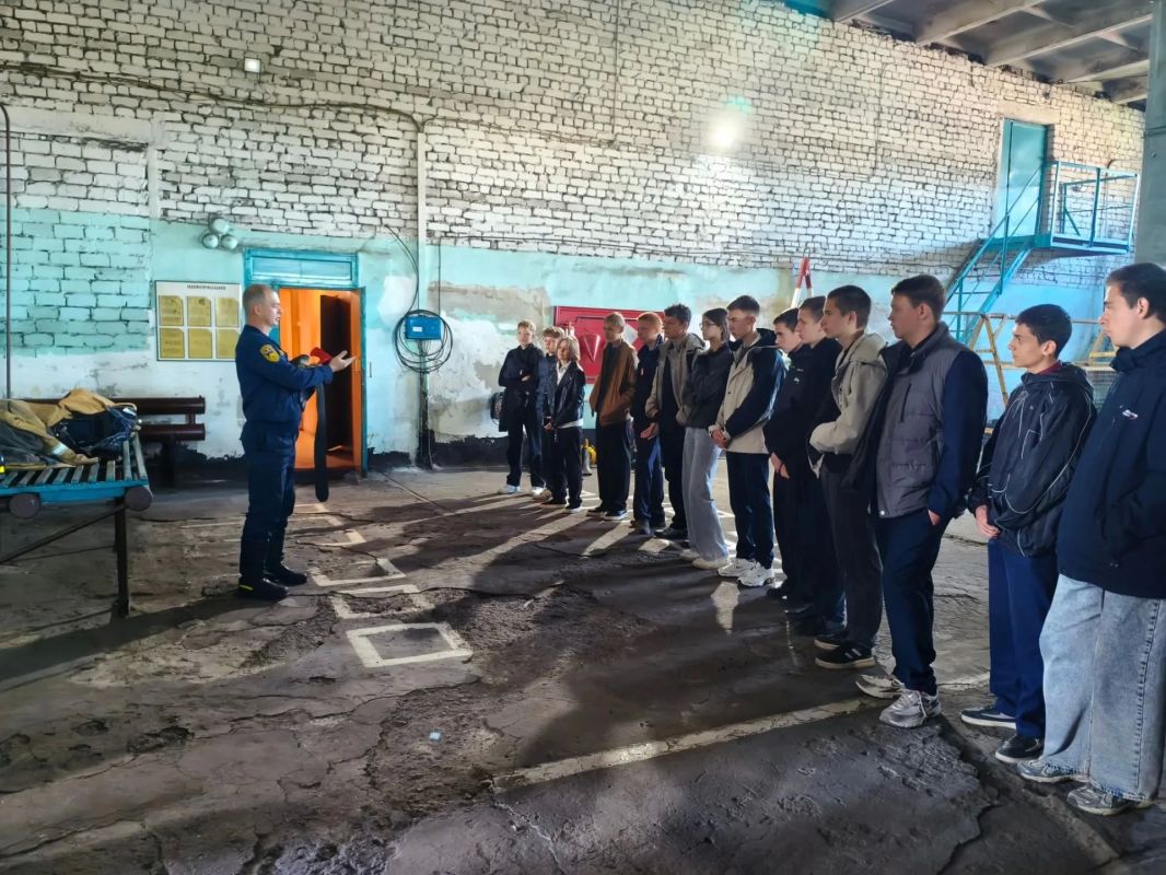 Полное погружение в будни пожарной части № 60 Полное погружение в будни пожарной части № 60