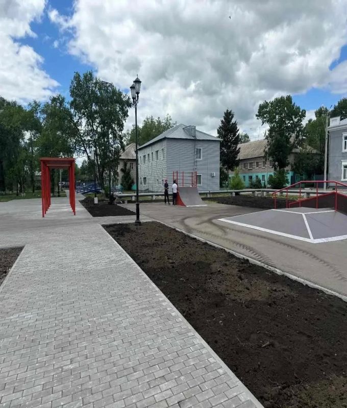 В Пояркове Михайловского округа завершили благоустройство площади Ленина — проект «Амурский якорь» стал победителем Всероссийского конкурса лучших проектов создания комфортной городской среды и был реализован в рамках... В Пояркове Михайловского округа завершили благоустройство площади Ленина — проект «Амурский якорь» стал победителем Всероссийского конкурса лучших проектов создания комфортной городской среды и был реализован в рамках...