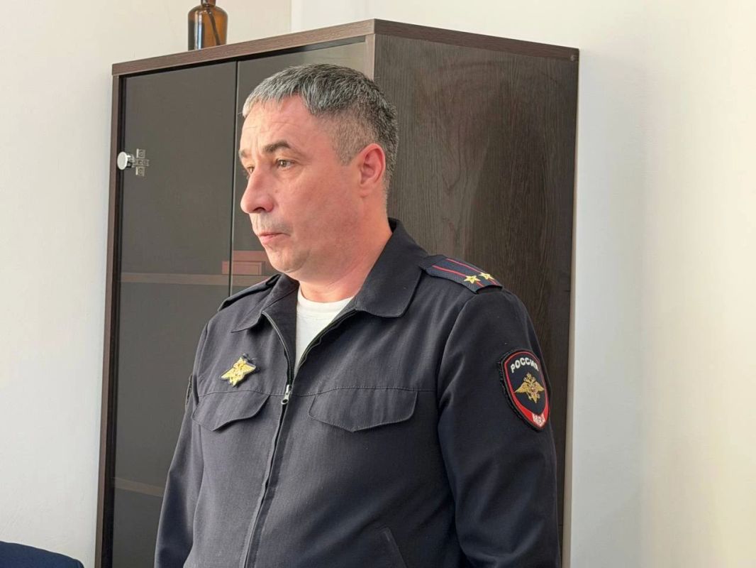 Прокурор Амурской области провел личный прием жителей Райчихинска: на контроле - вопросы медицины, благоустройства и соцподдержки Прокурор Амурской области провел личный прием жителей Райчихинска: на контроле - вопросы медицины, благоустройства и соцподдержки