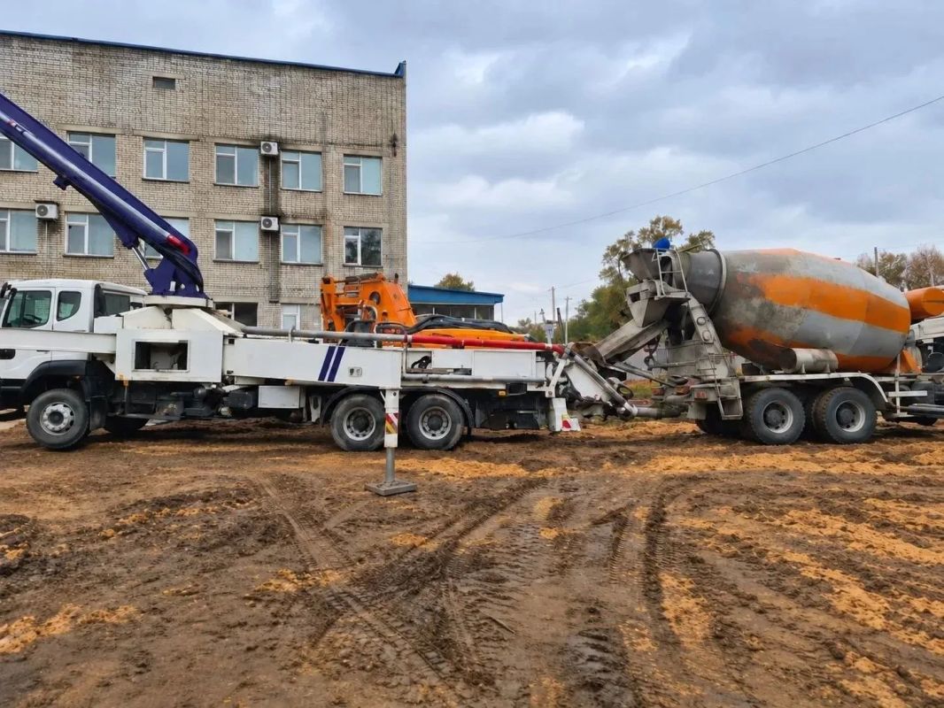 В Белогорске бетонируют конструкции нового терапевтического корпуса больницы В Белогорске бетонируют конструкции нового терапевтического корпуса больницы