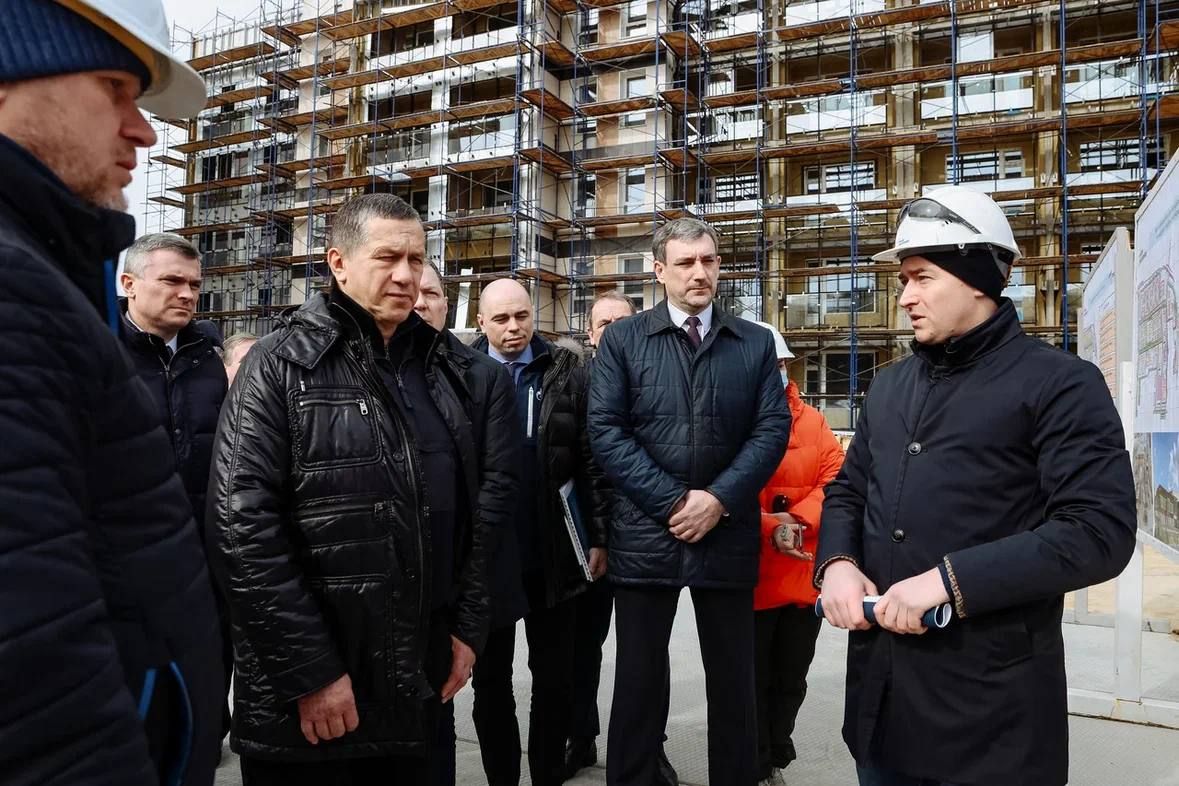 Василий Орлов: Когда речь заходит о реальных переменах на Дальнем Востоке, нельзя не сказать о человеке, чья последовательная работа и принципиальная позиция во многом определили вектор развития региона Василий Орлов: Когда речь заходит о реальных переменах на Дальнем Востоке, нельзя не сказать о человеке, чья последовательная работа и принципиальная позиция во многом определили вектор развития региона