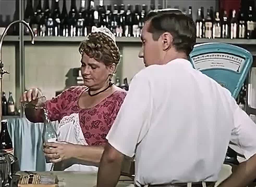 Сел за руль - пей минералку!