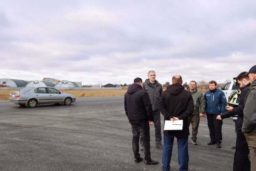 Василий Орлов оценил ход работ масштабного ремонта трассы Белогорск—Серышево: он закончится в ближайшие 10 дней Василий Орлов оценил ход работ масштабного ремонта трассы Белогорск—Серышево: он закончится в ближайшие 10 дней