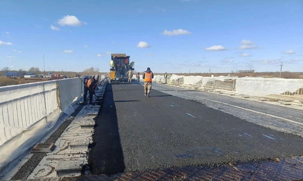 Мост через Завитую в Михайловском округе откроют для сквозного проезда к концу октября Мост через Завитую в Михайловском округе откроют для сквозного проезда к концу октября