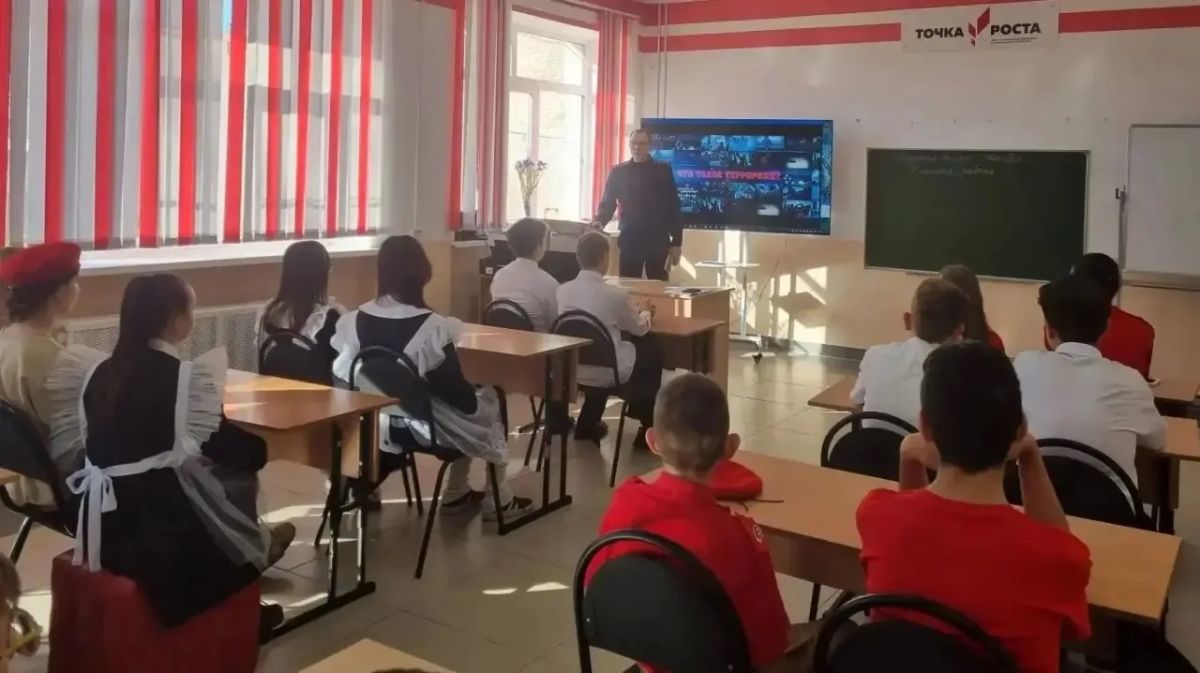 Следователи рассказали амурским школьникам о «Днях белых журавлей» Следователи рассказали амурским школьникам о «Днях белых журавлей»