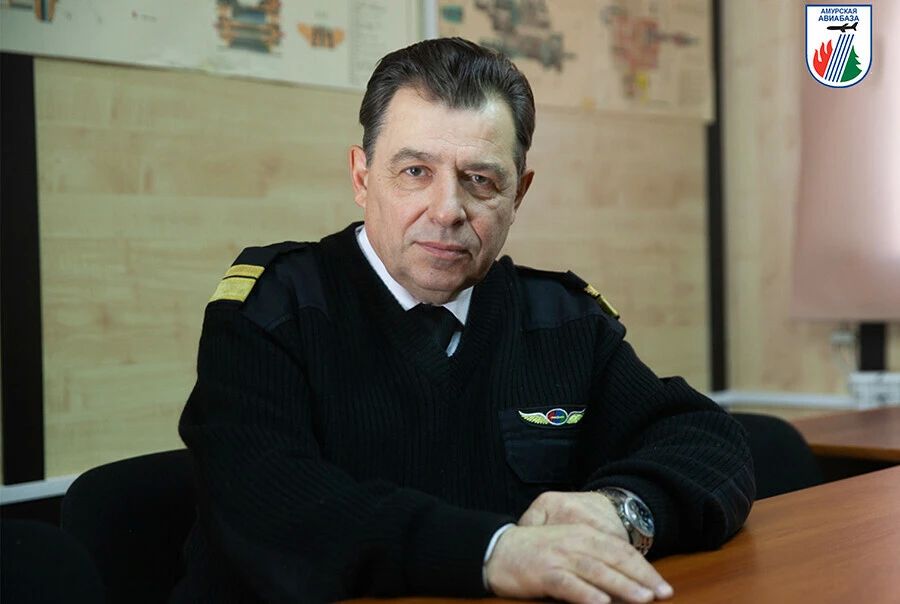 Сотни спасенных жизней: героическому амурскому пилоту Владимиру Круглику присвоено звание «Заслуженный пилот России»