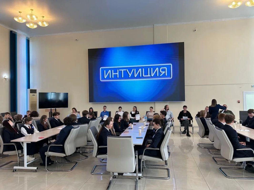 Как игра «Интуиция» выстраивает профориентационный маршрут для школьников Как игра «Интуиция» выстраивает профориентационный маршрут для школьников