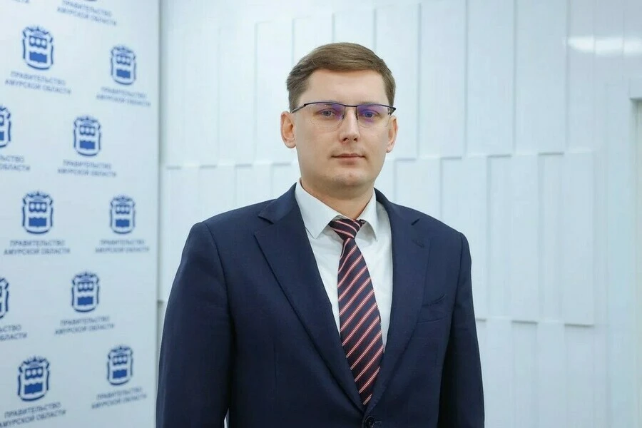 Зампред амурского правительства 37-летний Павел Пузанов получил повышение