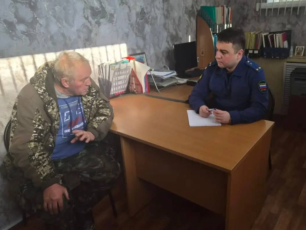 В Тындинском муниципальном округе состоялся личный прием граждан: городской прокурор выслушал жителей отдаленных населенных пунктов В Тындинском муниципальном округе состоялся личный прием граждан: городской прокурор выслушал жителей отдаленных населенных пунктов