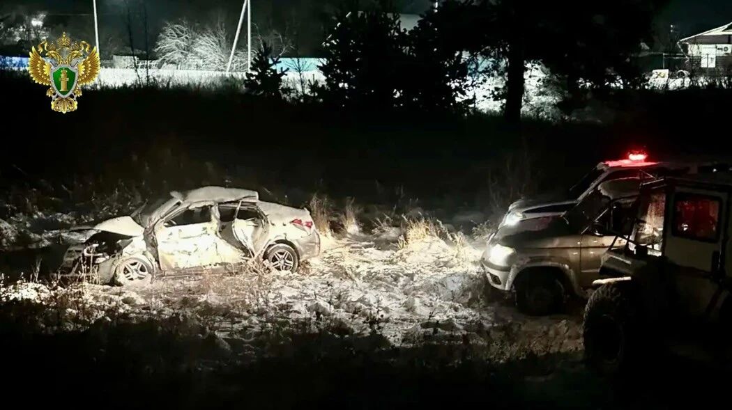 В селе Черновка Свободненского округа легковушка столкнулась с поездом на железнодорожном переезде В селе Черновка Свободненского округа легковушка столкнулась с поездом на железнодорожном переезде