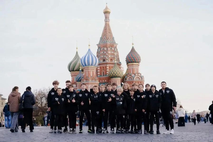 Амурские футболисты провели товарищеские матчи с ведущими клубами России Амурские футболисты провели товарищеские матчи с ведущими клубами России
