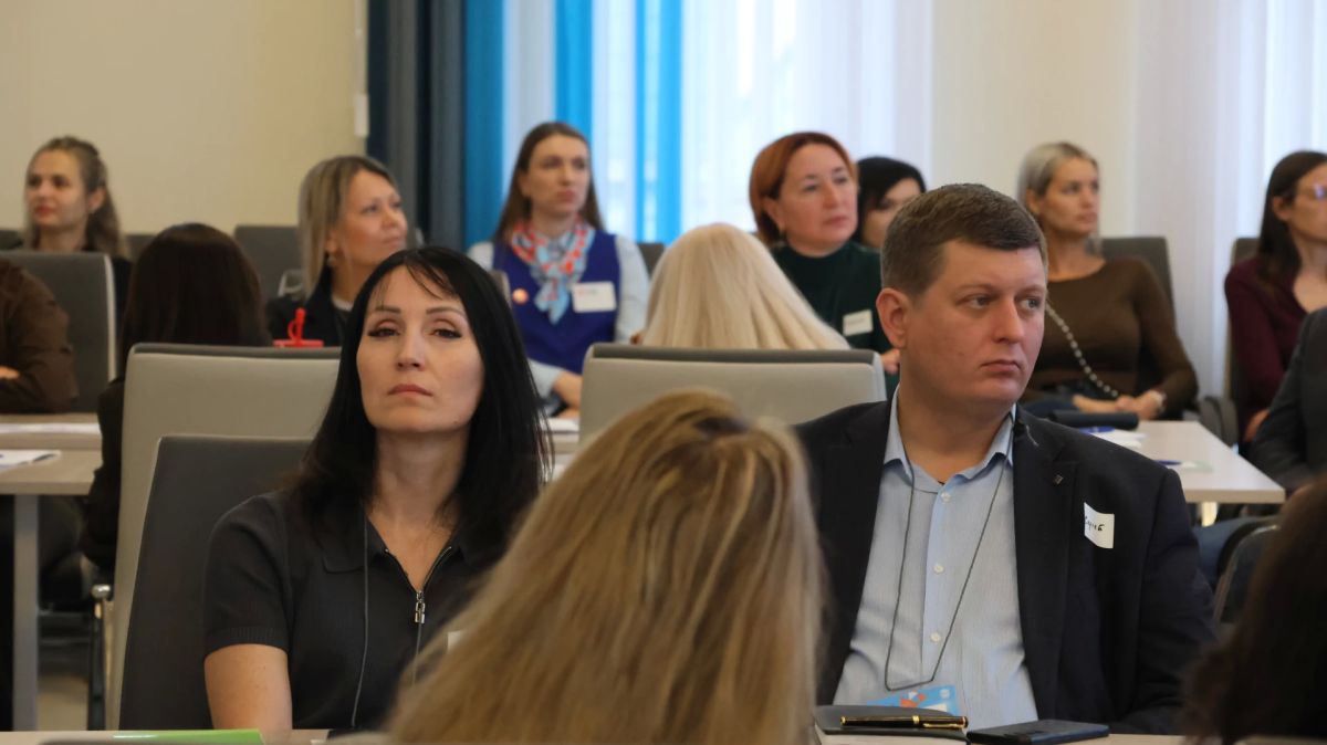 Прямо сейчас в Кадровом центре «Работа России» решают, кто будет работать в Амурской области через десять лет Прямо сейчас в Кадровом центре «Работа России» решают, кто будет работать в Амурской области через десять лет