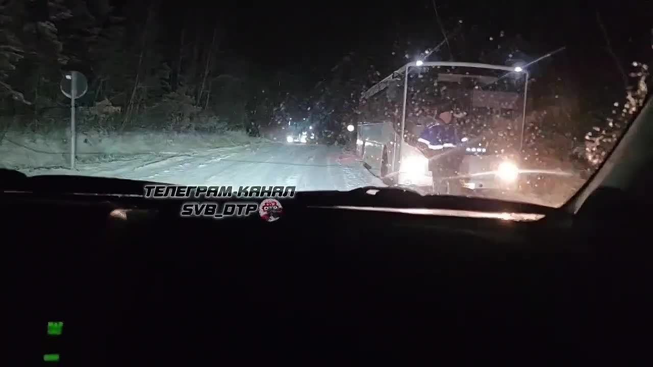 Фуры на летней резине заблокировали движение на трассе Благовещенск — Свободный